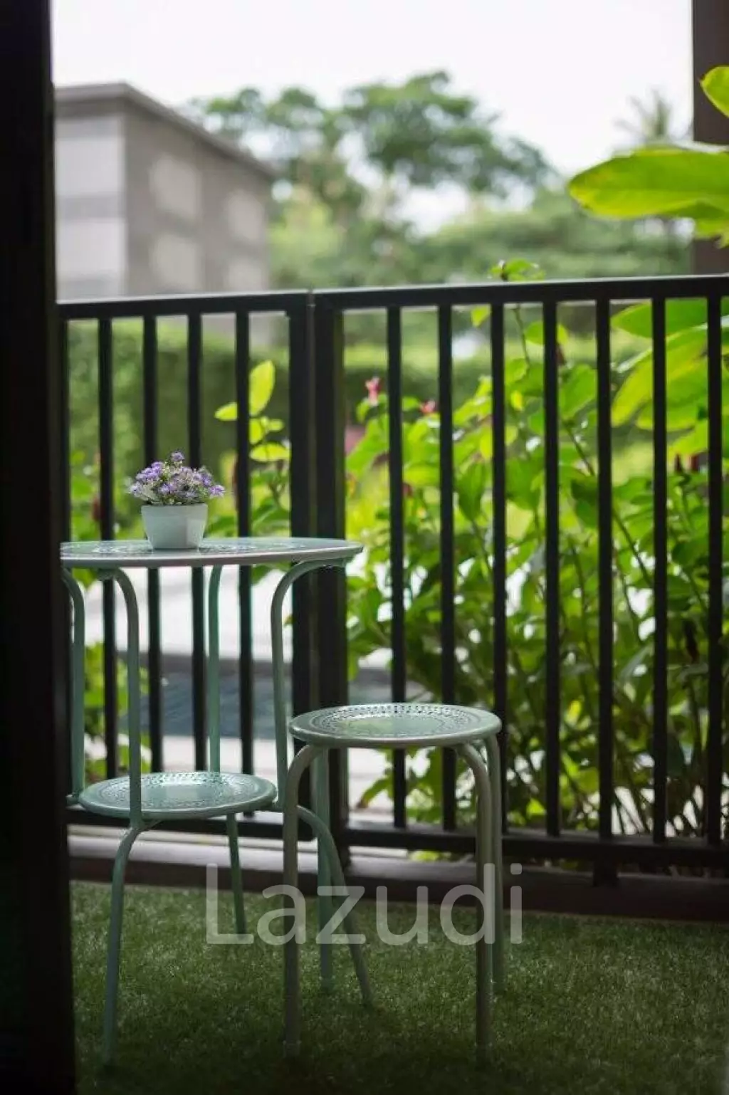Rain Condo: 1 bedroom studio close to "everything"