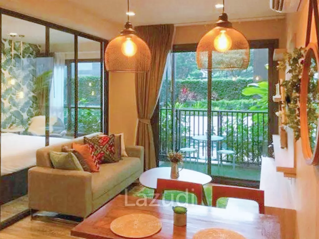 Rain Condo: 1 bedroom studio close to "everything"