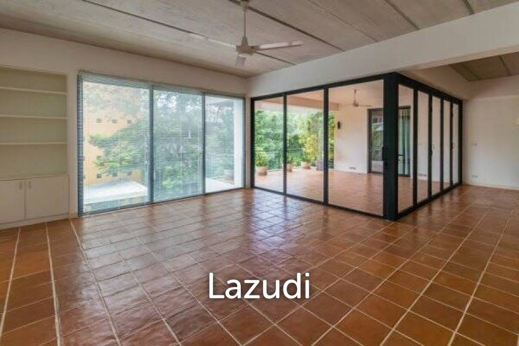 210 Sqm 2 Bed 3 Bath Condominium For Rent