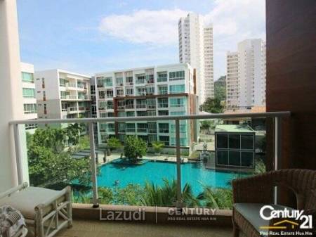 Beautiful 2 Bed with Pool View