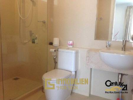 2 Bedroom Condo close to Beach and Restaurants