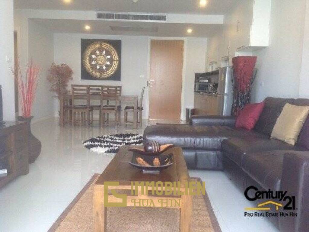 2 Bedroom Condo close to Beach and Restaurants