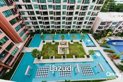 LUXURY BEACHFRONT IN TOWN