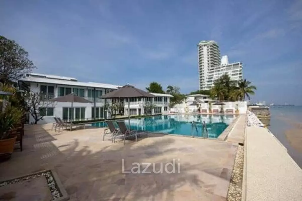 Luxury Beachfront 4 bed 2 storey Villa