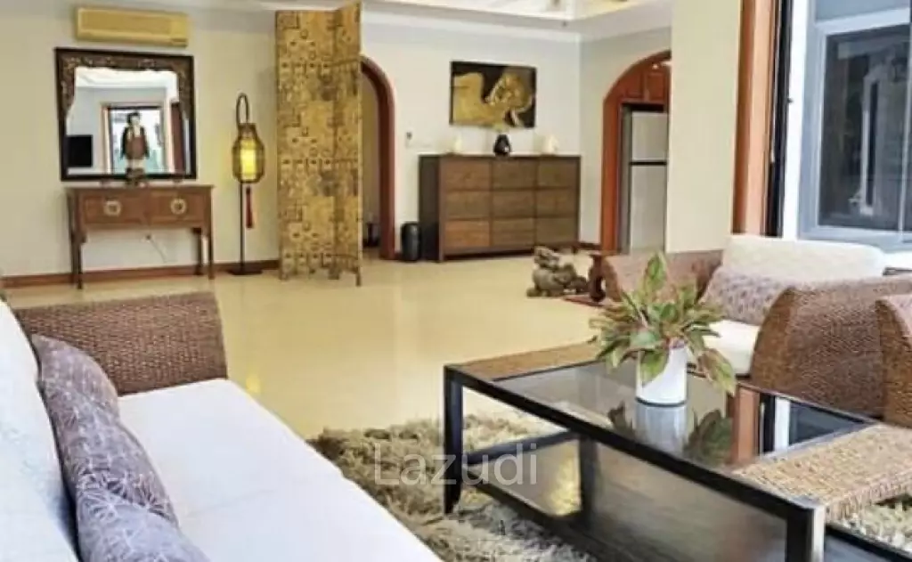 ORCHID VILLA : Full Modernized 3 Bed Pool Villa close to town and Beaches