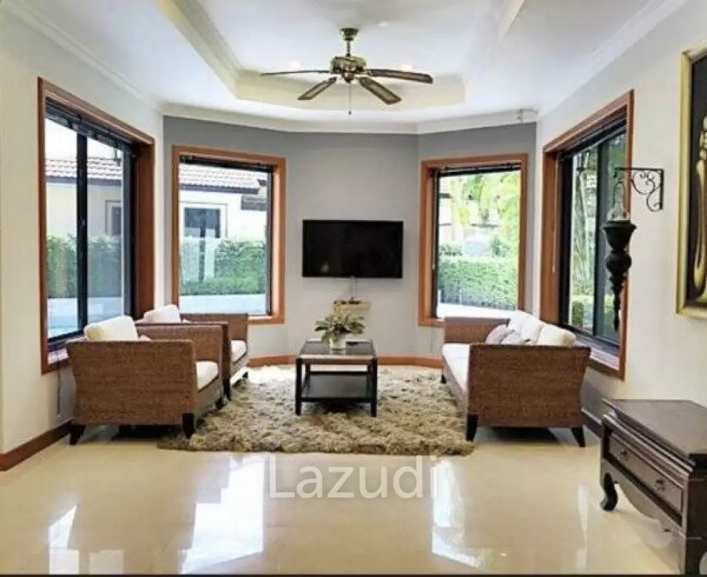 ORCHID VILLA : Full Modernized 3 Bed Pool Villa close to town and Beaches