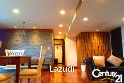 4 BED LUXURY BEACHFRONT CONDO IN TOWN