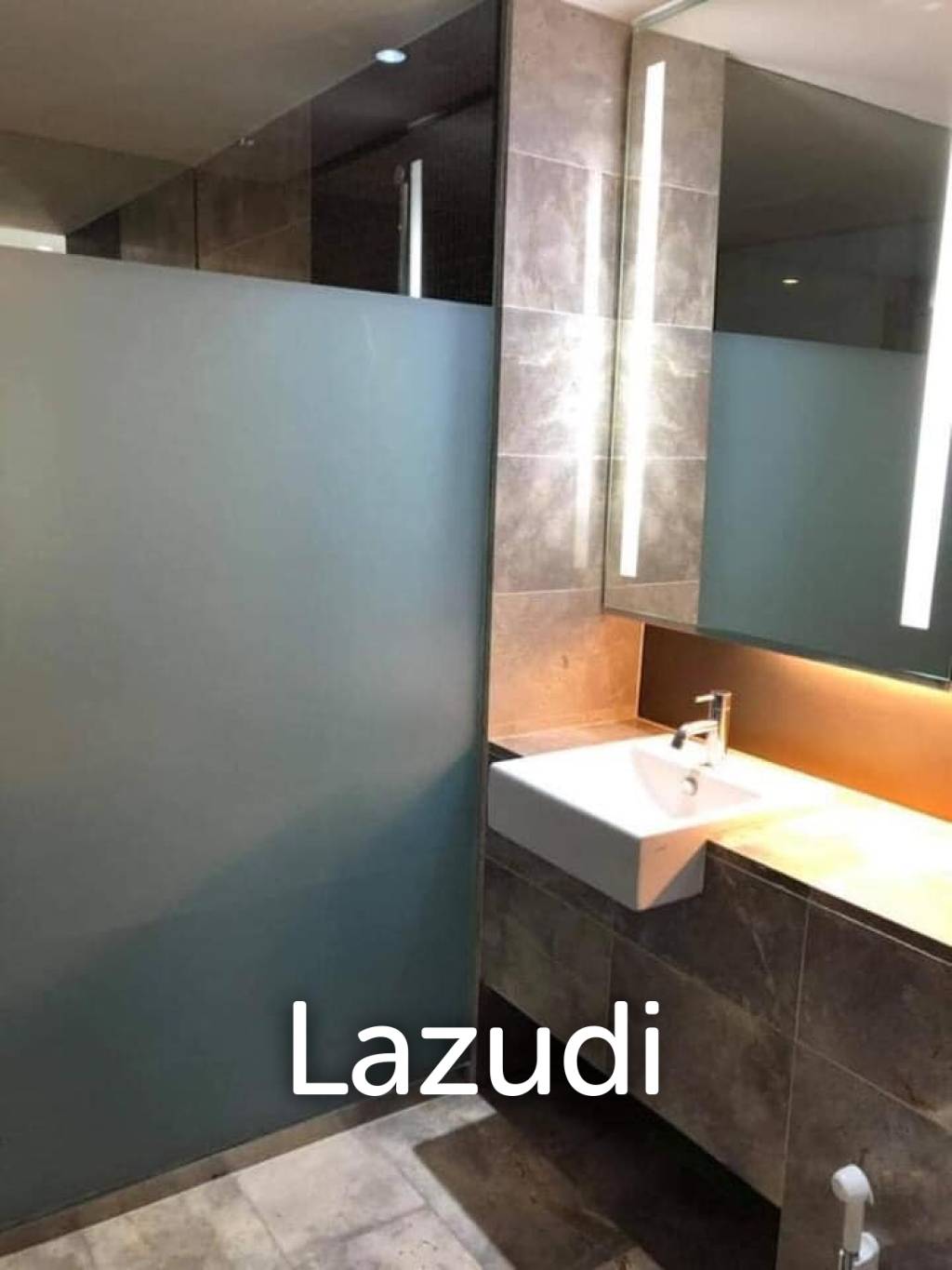 64.5 Sqm 1 Bed 1 Bath Condo For Rent