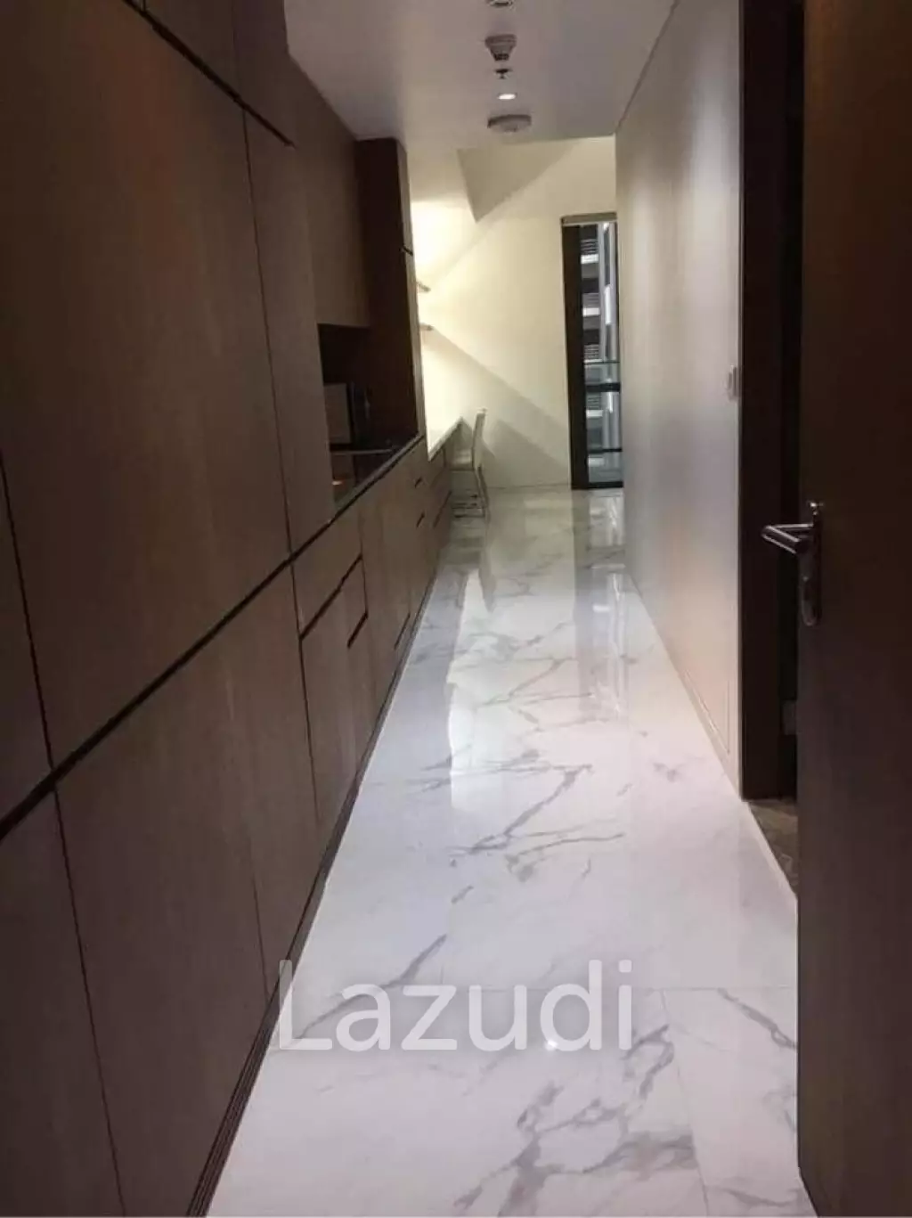 64.5 Sqm 1 Bed 1 Bath Condo For Rent