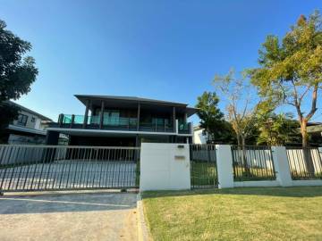 Burasiri Bangna 5 Bed 5 Bath Detached house for sale