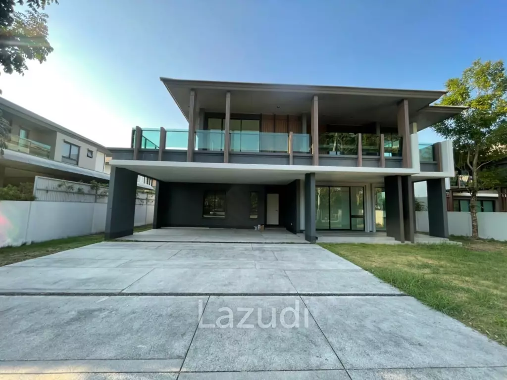Burasiri Bangna 5 Bed 5 Bath Detached house for sale