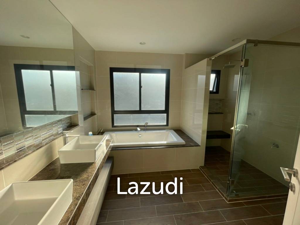 Burasiri Bangna 5 Bed 5 Bath Detached house for sale