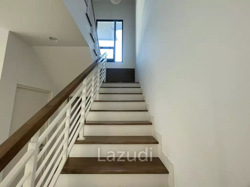 Burasiri Bangna 5 Bed 5 Bath Detached house for sale