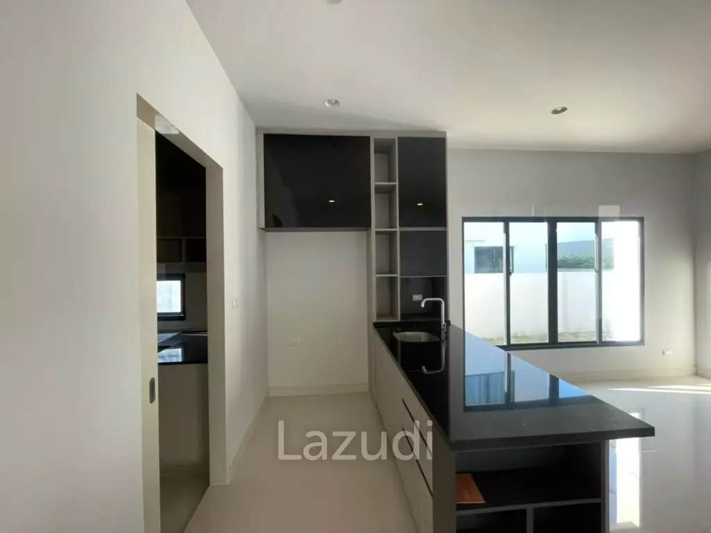 Burasiri Bangna 5 Bed 5 Bath Detached house for sale
