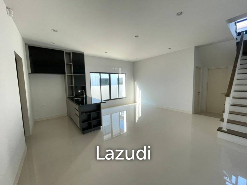 Burasiri Bangna 5 Bed 5 Bath Detached house for sale