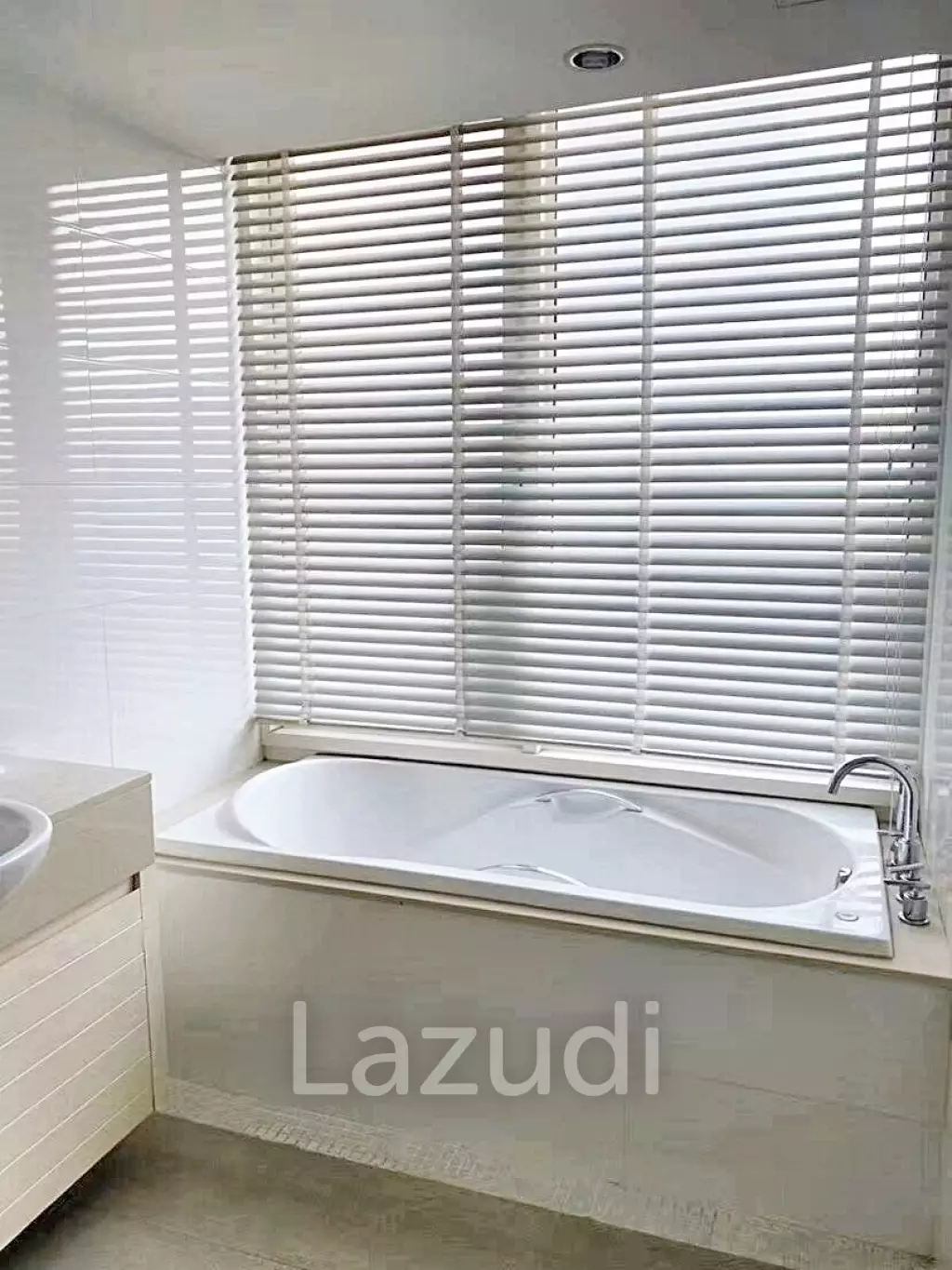 110 Sqm 2 Bed 2 Bath Condo For Rent