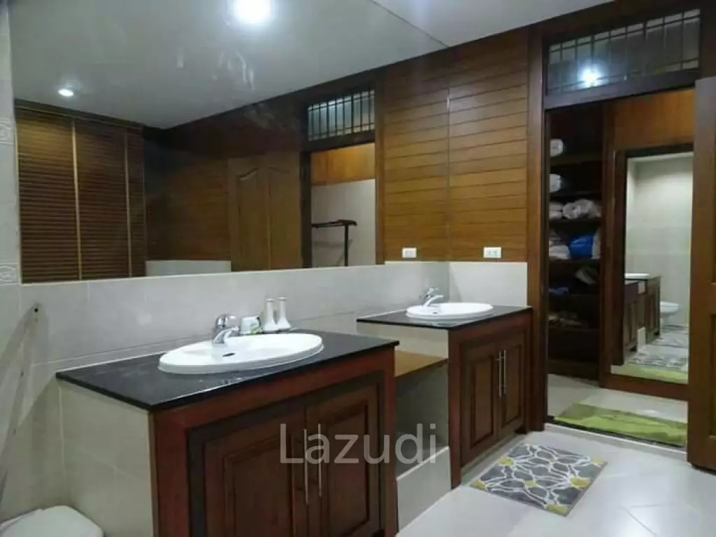 Pool villa for sale at Khao Talo south Pattaya!!