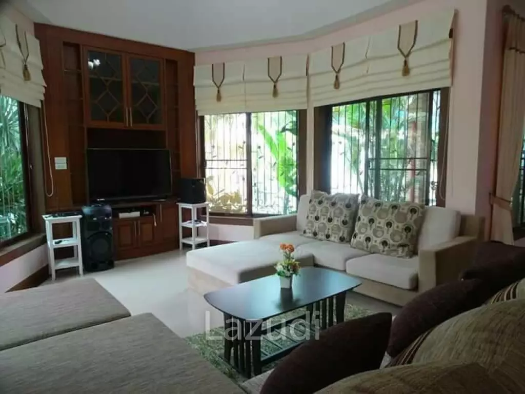 Pool villa for sale at Khao Talo south Pattaya!!