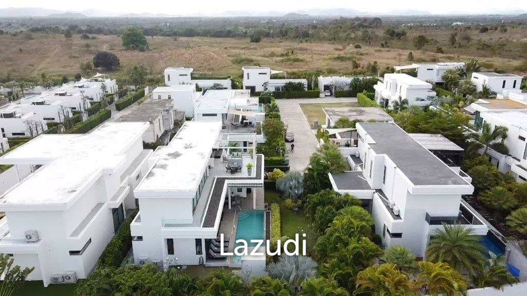 715 Sqm 4 Bed 4 Bath Villa For Sale