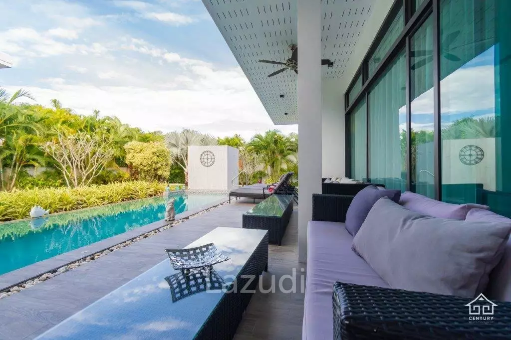 LA LUA : Outstanding 4 Bed Pool Villa on Resort Development close to Banyan Golf Course