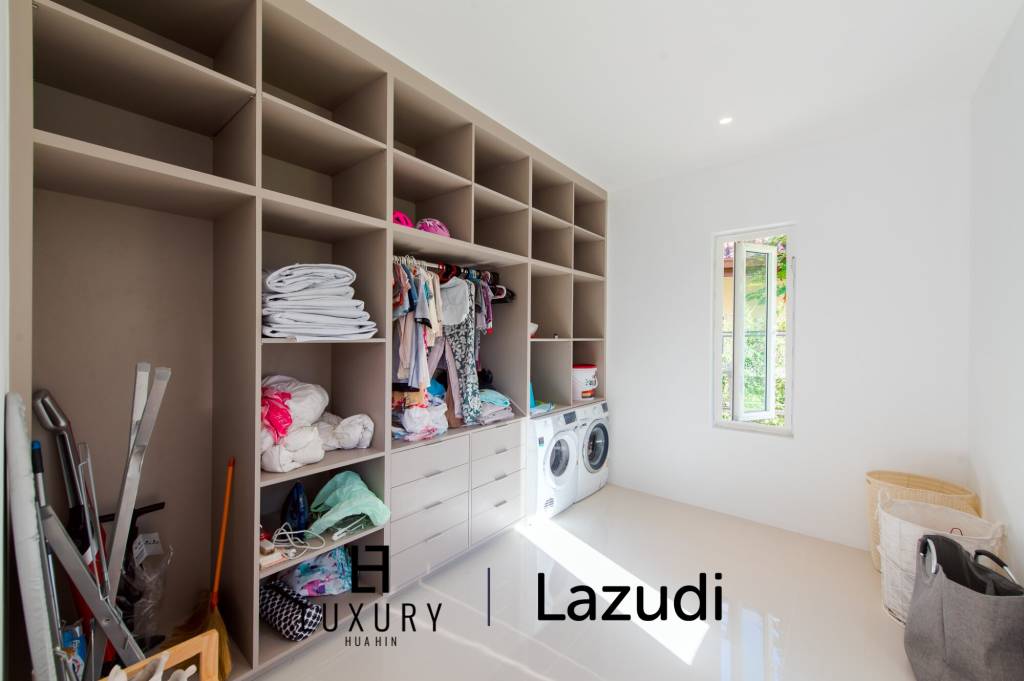 2,748 metro cuadrado 5 ` 5 Baño Villa de Venta