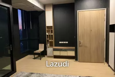 Bold Design. Corner View. High floor right on Thonglor.