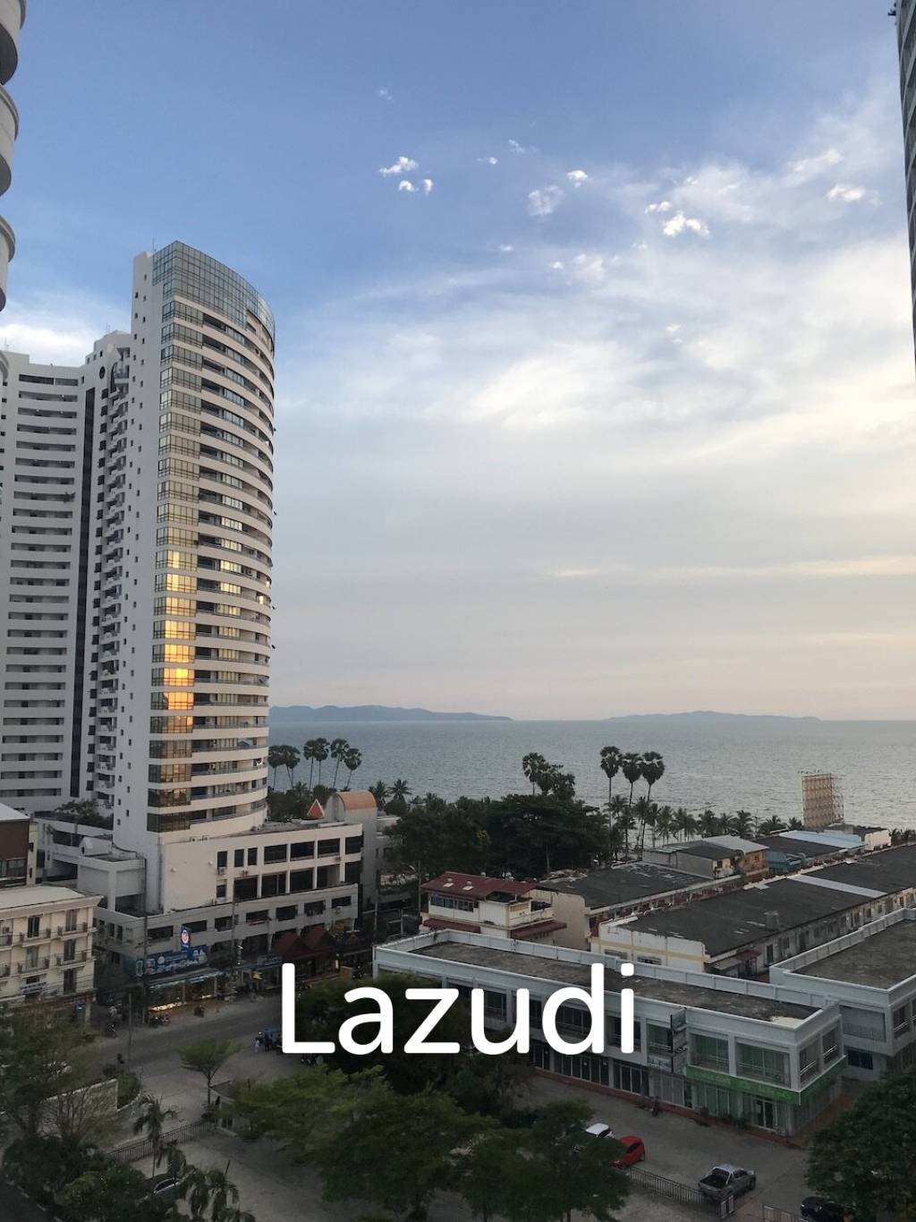 3 Bed 3 Bath Jomtien Complex Condotel For sale