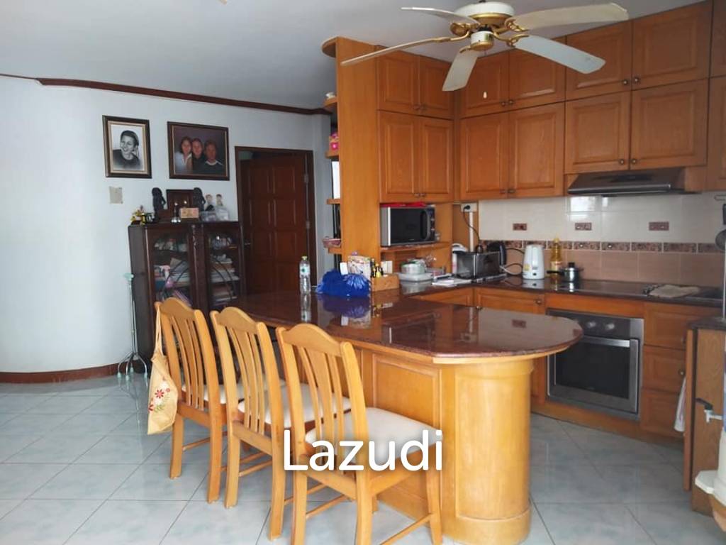 3 Bed 3 Bath Jomtien Complex Condotel For sale