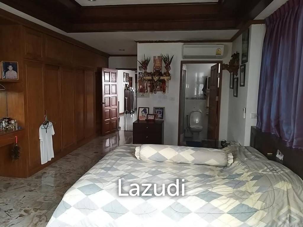 3 Bed 3 Bath Jomtien Complex Condotel For sale