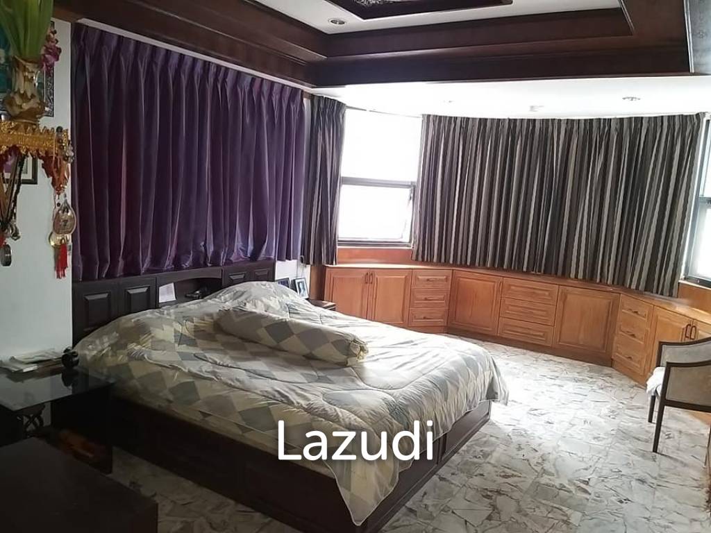 3 Bed 3 Bath Jomtien Complex Condotel For sale