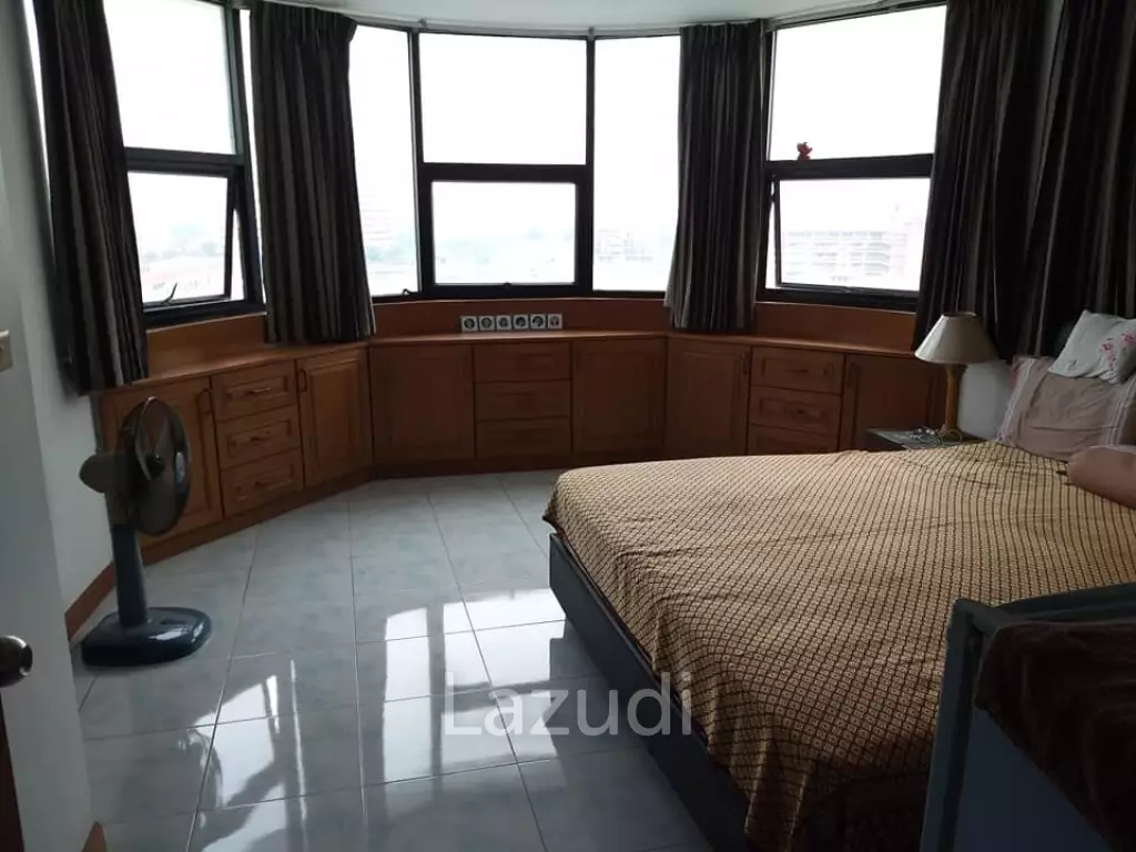 3 Bed 3 Bath Jomtien Complex Condotel For sale