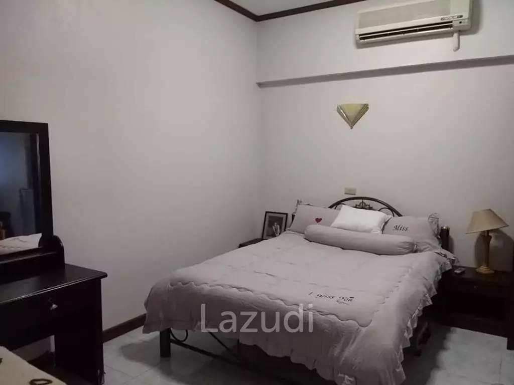 3 Bed 3 Bath Jomtien Complex Condotel For sale