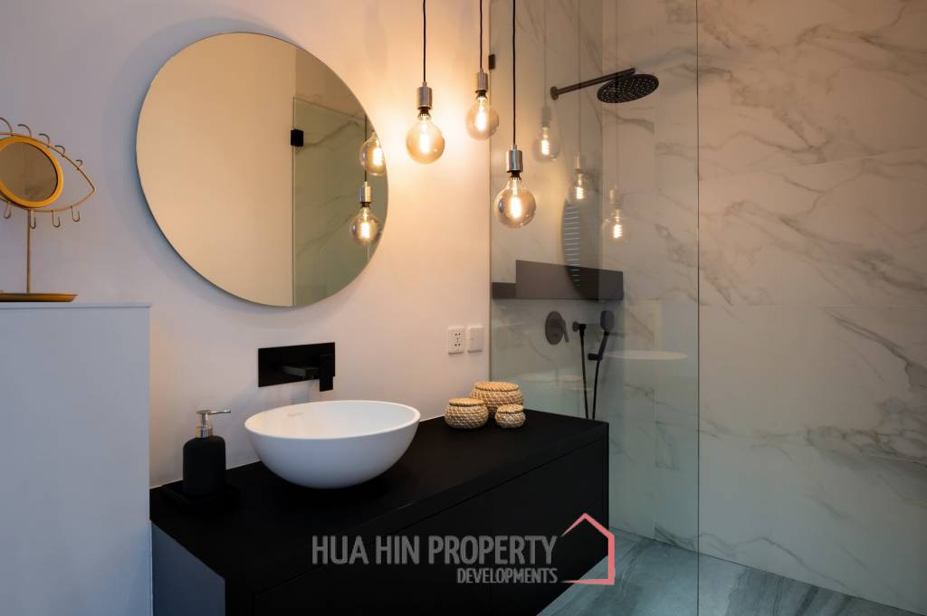 5 Bedroom, Super Luxurious and Exclusive Pool Villa