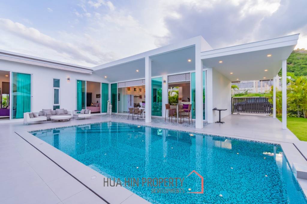 Modern Style 3 Bedroom Pool Villa