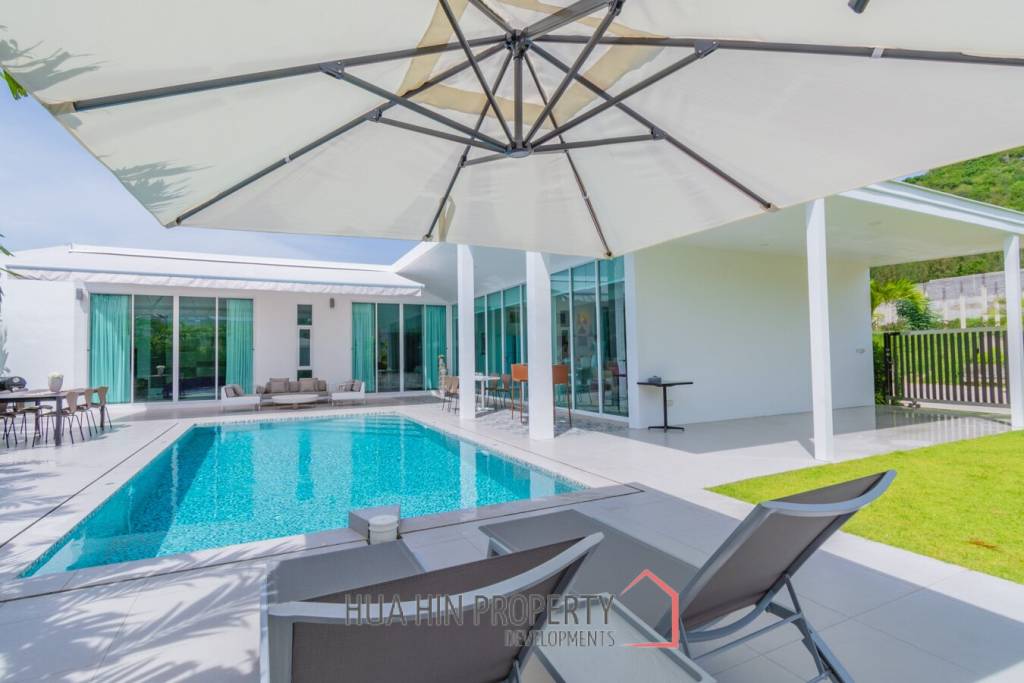Modern Style 3 Bedroom Pool Villa