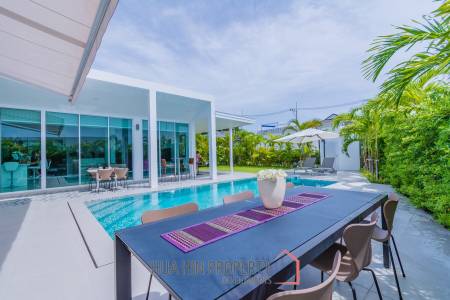 Modern Style 3 Bedroom Pool Villa