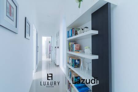 Modern Style 3 Bedroom Pool Villa