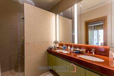 Baan Ing Phu Luxury Pool Villa with Mountain View For Sale