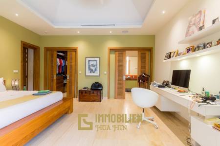 Baan Ing Phu Luxury Pool Villa with Mountain View For Sale