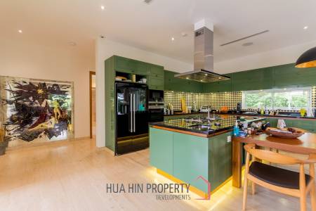 Baan Ing Phu Luxury Pool Villa with Mountain View For Sale