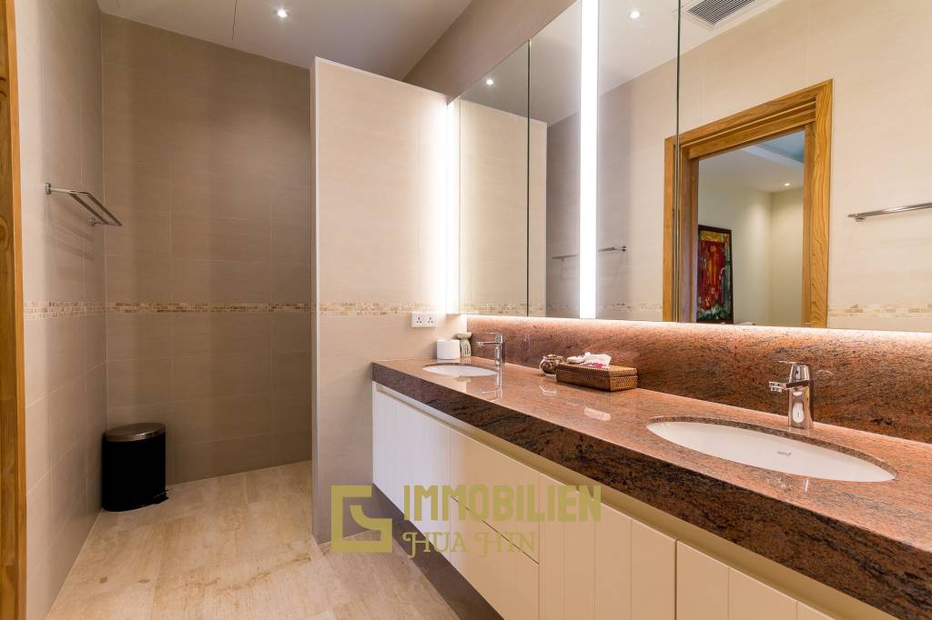 1,100 m² 3 Chambre 4 Salle de bain Villa Pour Vente