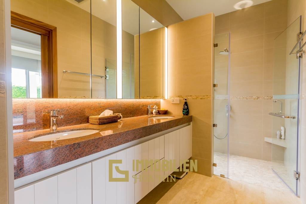 1,100 m² 3 Chambre 4 Salle de bain Villa Pour Vente