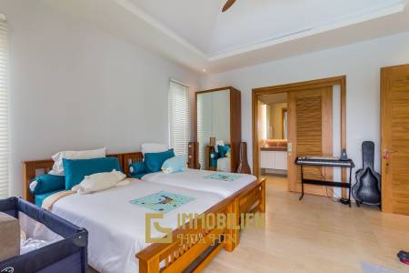 Baan Ing Phu Luxury Pool Villa with Mountain View For Sale