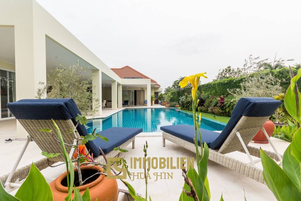 Baan Ing Phu Luxury Pool Villa with Mountain View For Sale