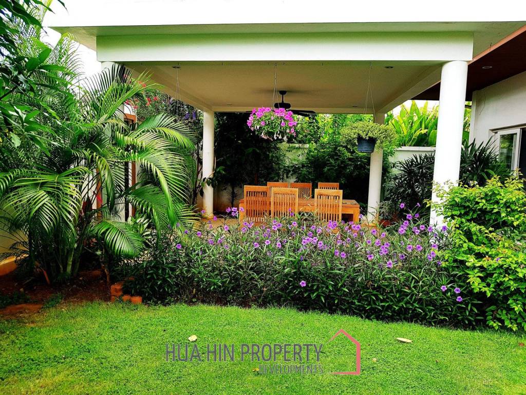 Well Designed 3 Bed Pool Villa with Established Gardens