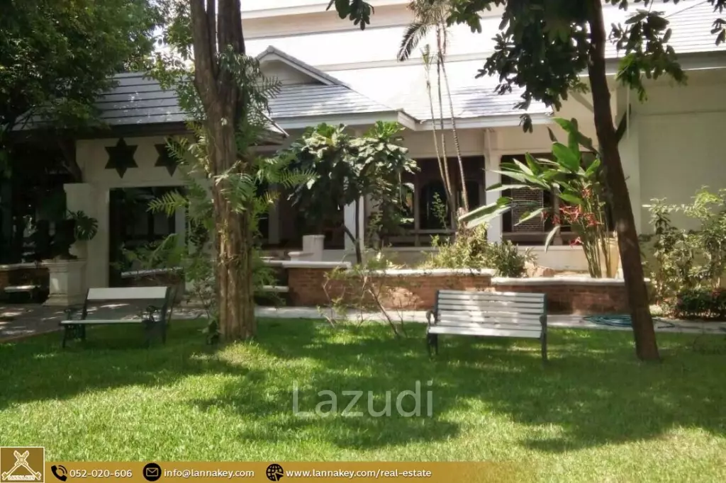Villa with Swimming pool For Sale Next to the Ping River.