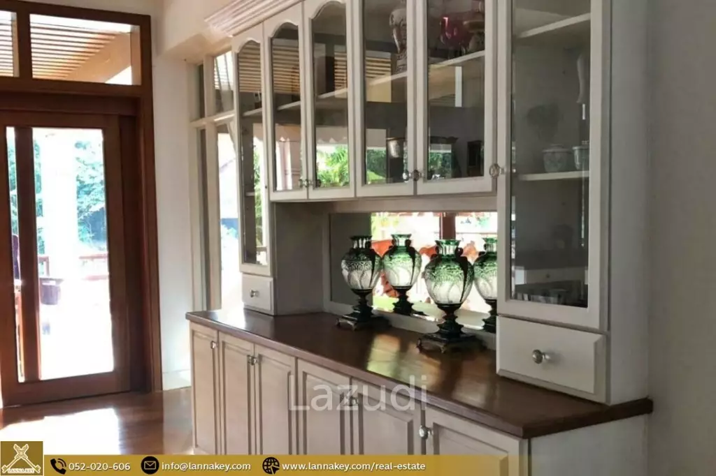 Villa with Swimming pool For Sale Next to the Ping River.