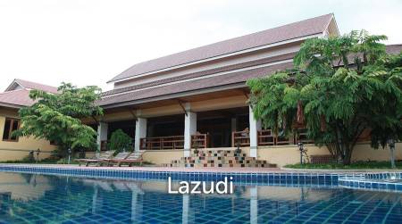 ขายวิลล่าพร้อมสระว่ายน้ำติดกับแม่น้ำปิงในอ.แม่ริม