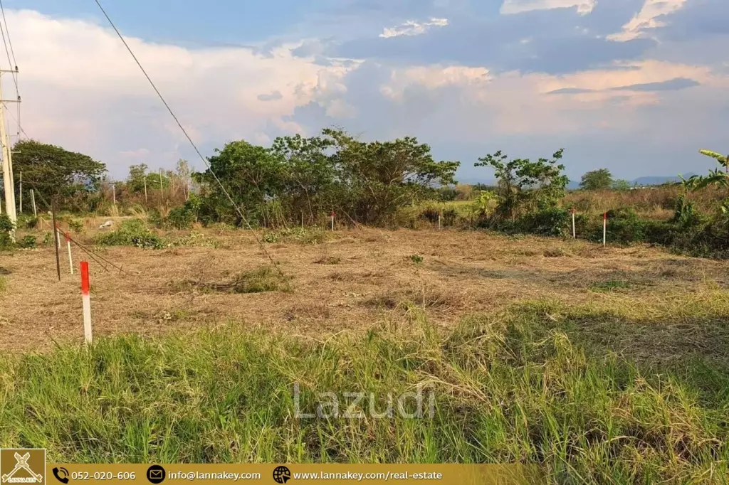Land next to the main road, prime location