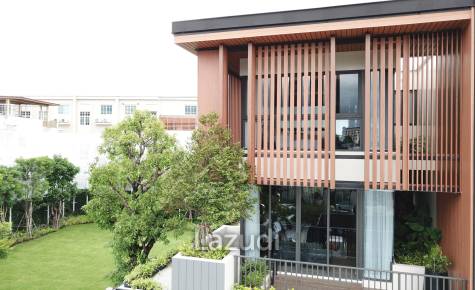 4 Bed 5 Bath 467 SQ.M.  Altitude Mastery Sukhumvit